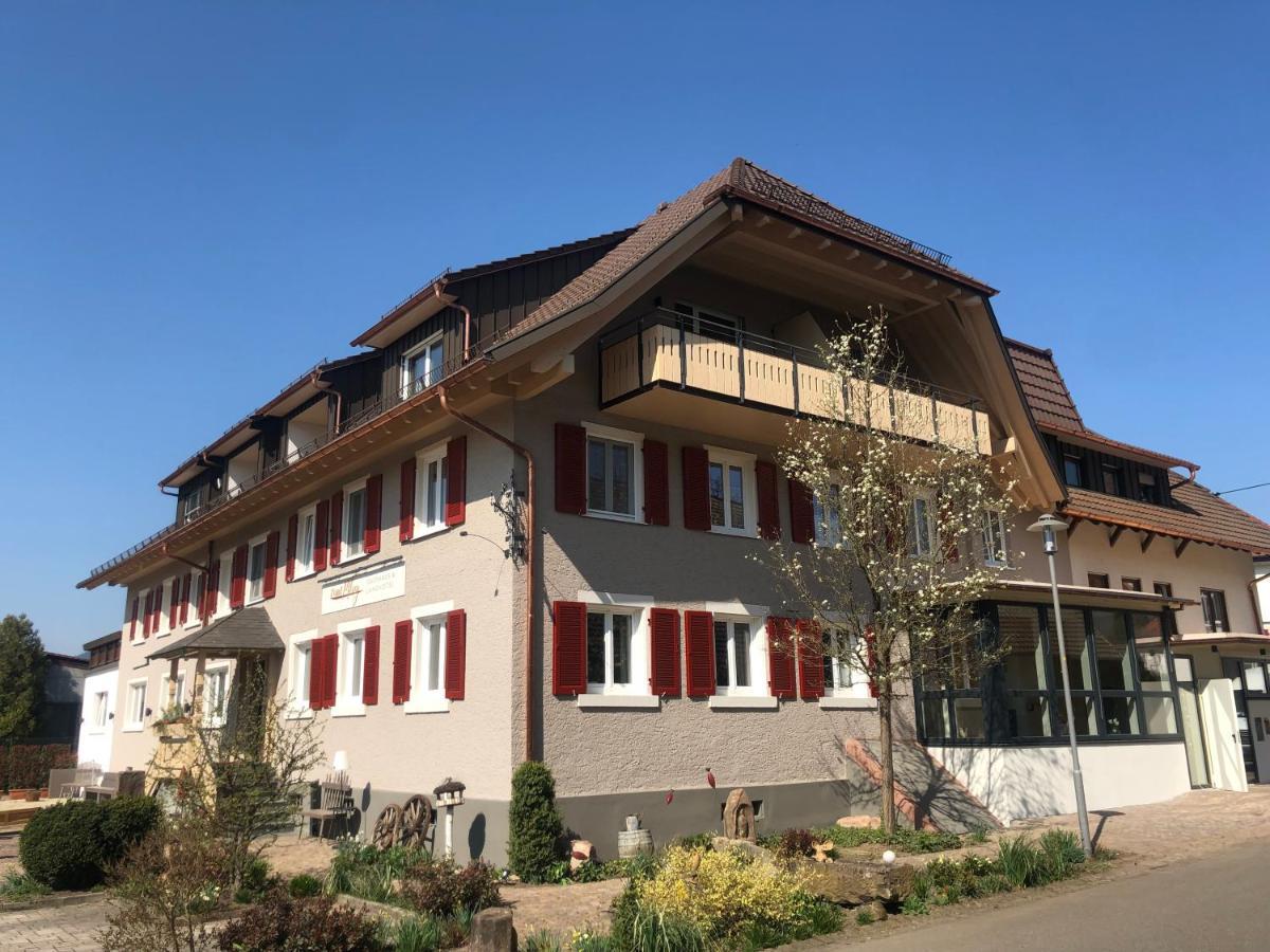 Landhotel Gasthaus Zum Pflug Zell am Harmersbach Exterior foto